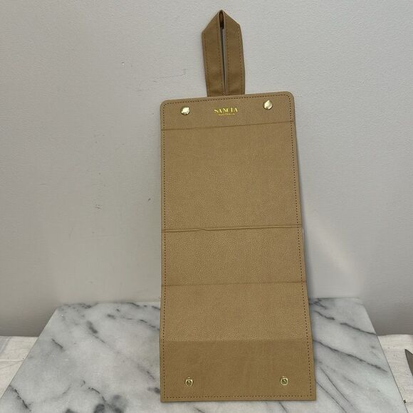 SANCIA SUNGLASSES CASE - EUC - Picture 5 of 9